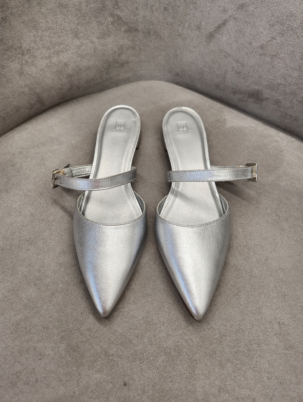 Bruno Magli Flat Mules 10.5 Silver Leather Pia Pointed Toe Made Italy New $395 - Picture 1 of 15